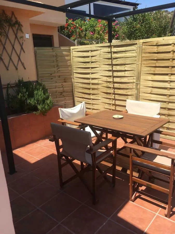 Apartamento Traditional Studio Near Airport And Beach Karteros