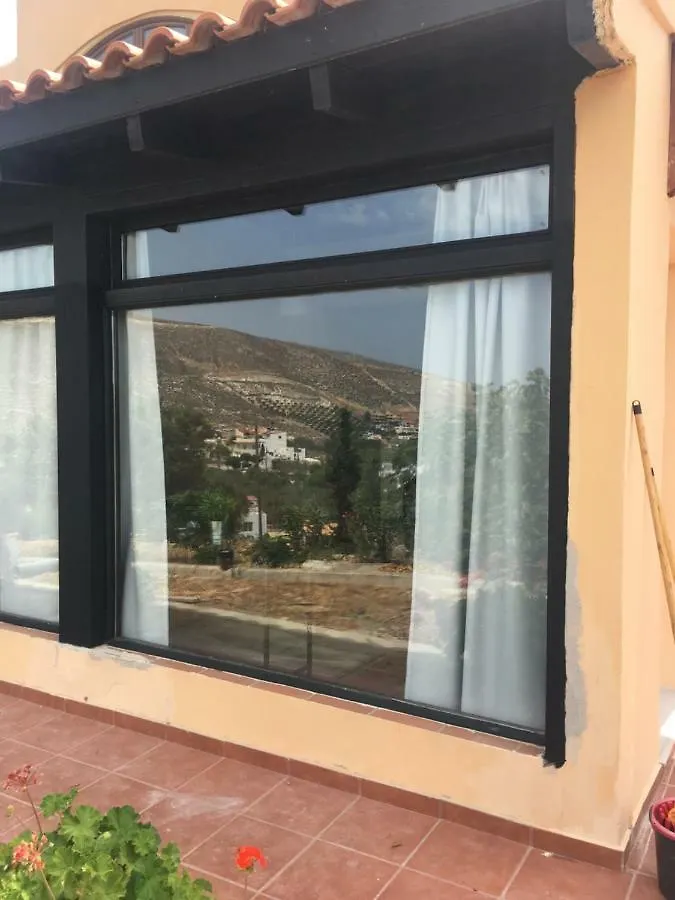 Traditional Studio Near Airport And Beach Karteros